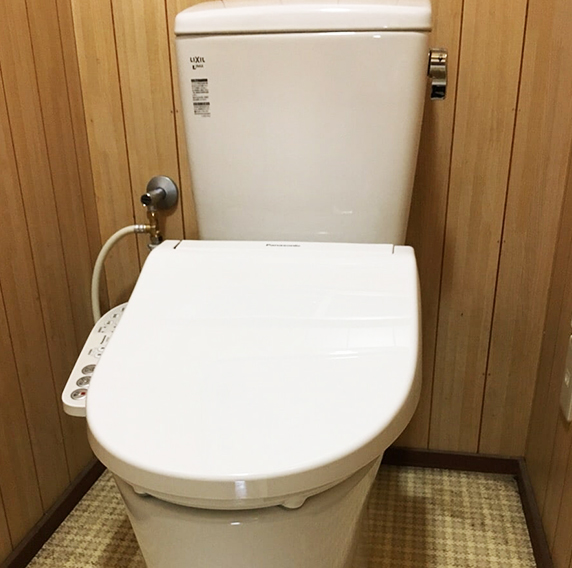 トイレ交換+温水便座新設でフルリフォーム